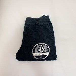 dark grey volcom sweatpants